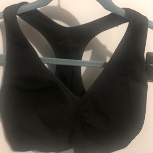 Black sports bra